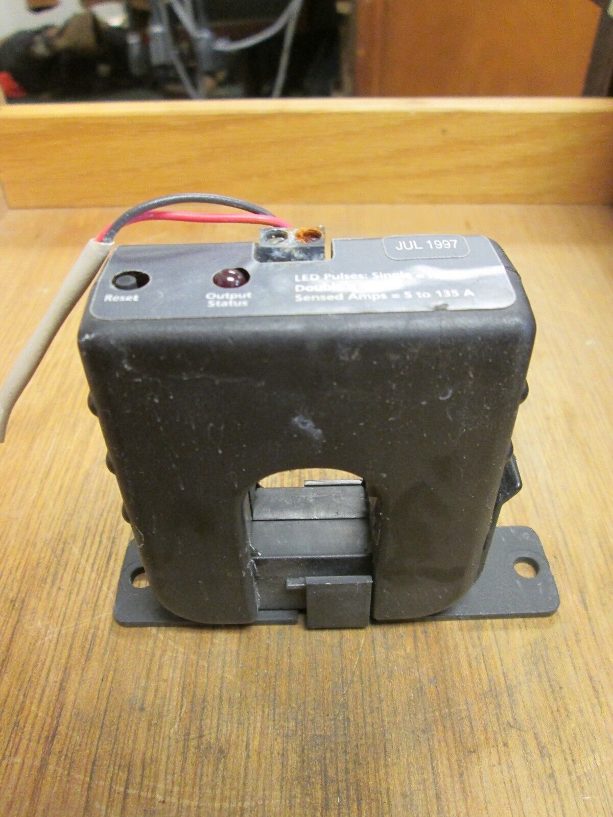 Hawkeye Self-Calibrating Current Sensor 904 5-135A Used