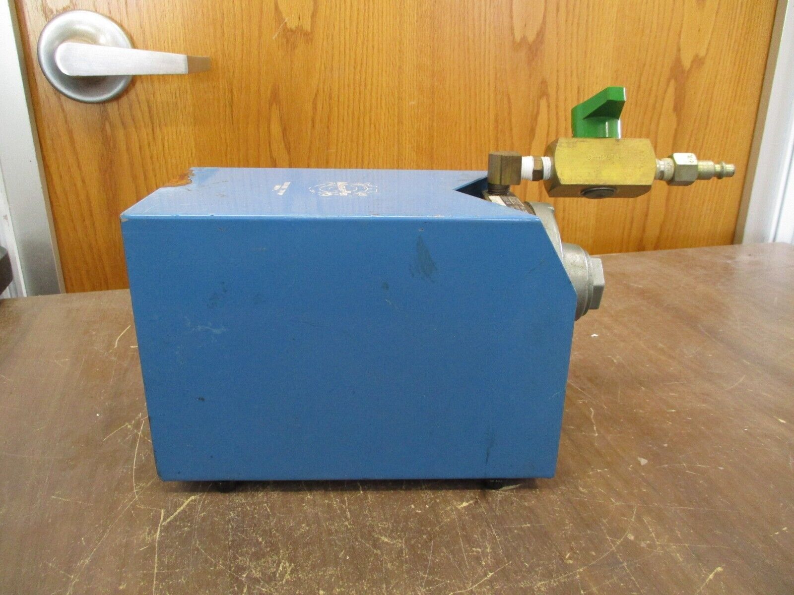 Cole-Parmer / Gast MasterFlex Peristaltic Pump 2AM-FCC-1 *Chipped Paint* Used