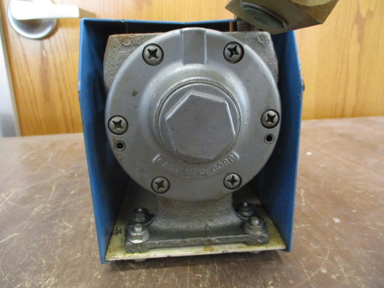 Cole-Parmer / Gast MasterFlex Peristaltic Pump 2AM-FCC-1 *Chipped Paint* Used