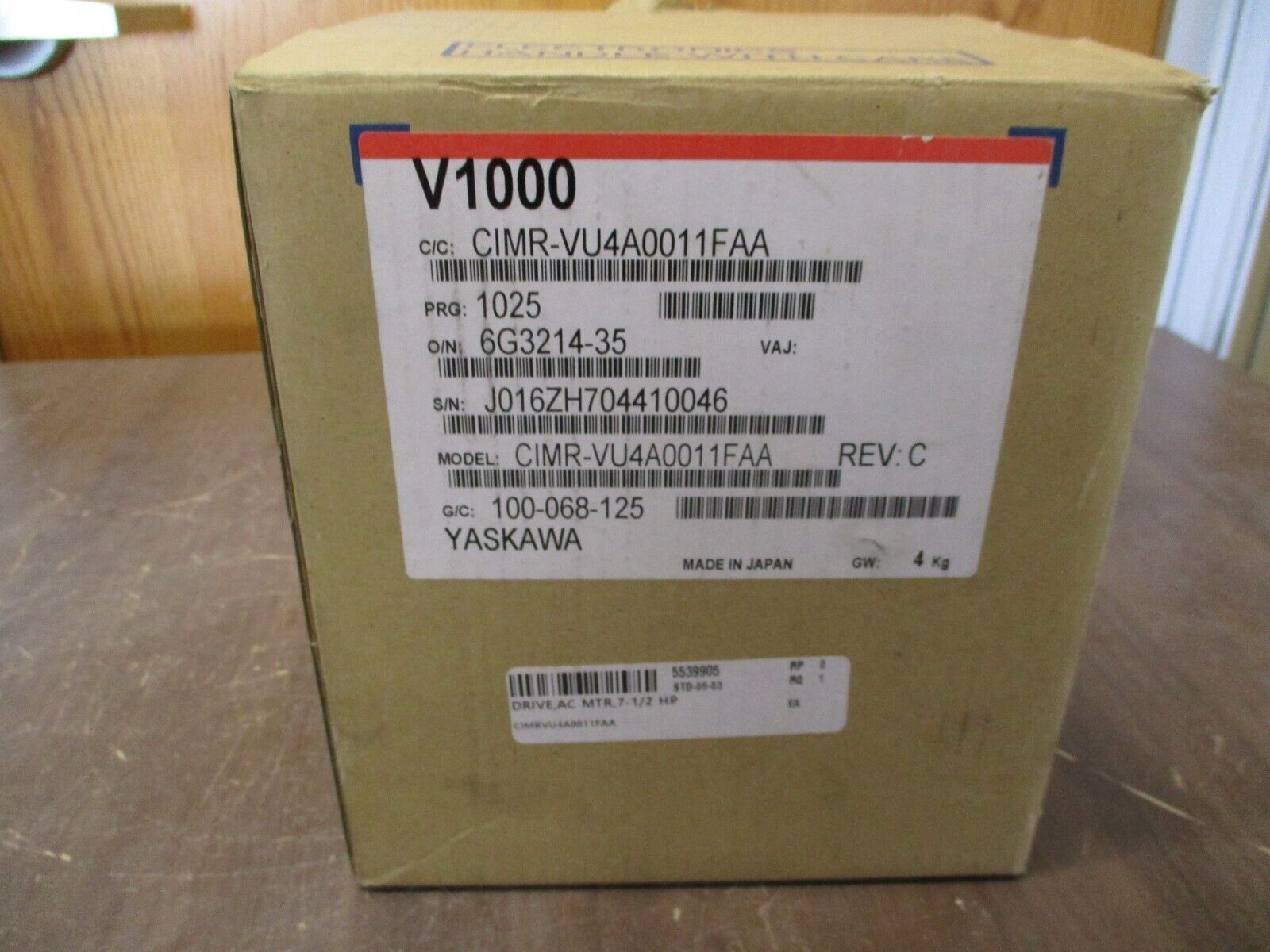 Yaskawa V1000 AC Drive CIMR-VU4A0011FAA Rev. C 7.5HP 380-480V New Surplus