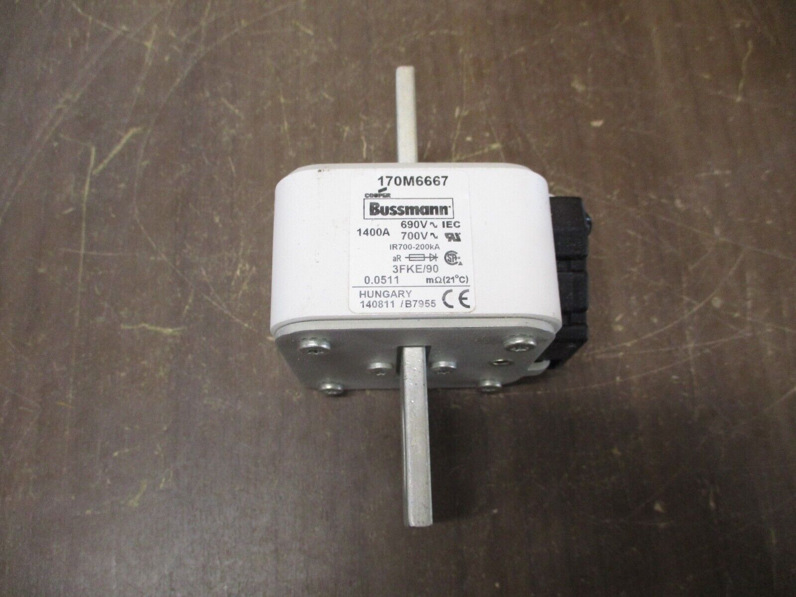 Cooper Bussmann Fuse 170M6667 1400A 690V New Surplus