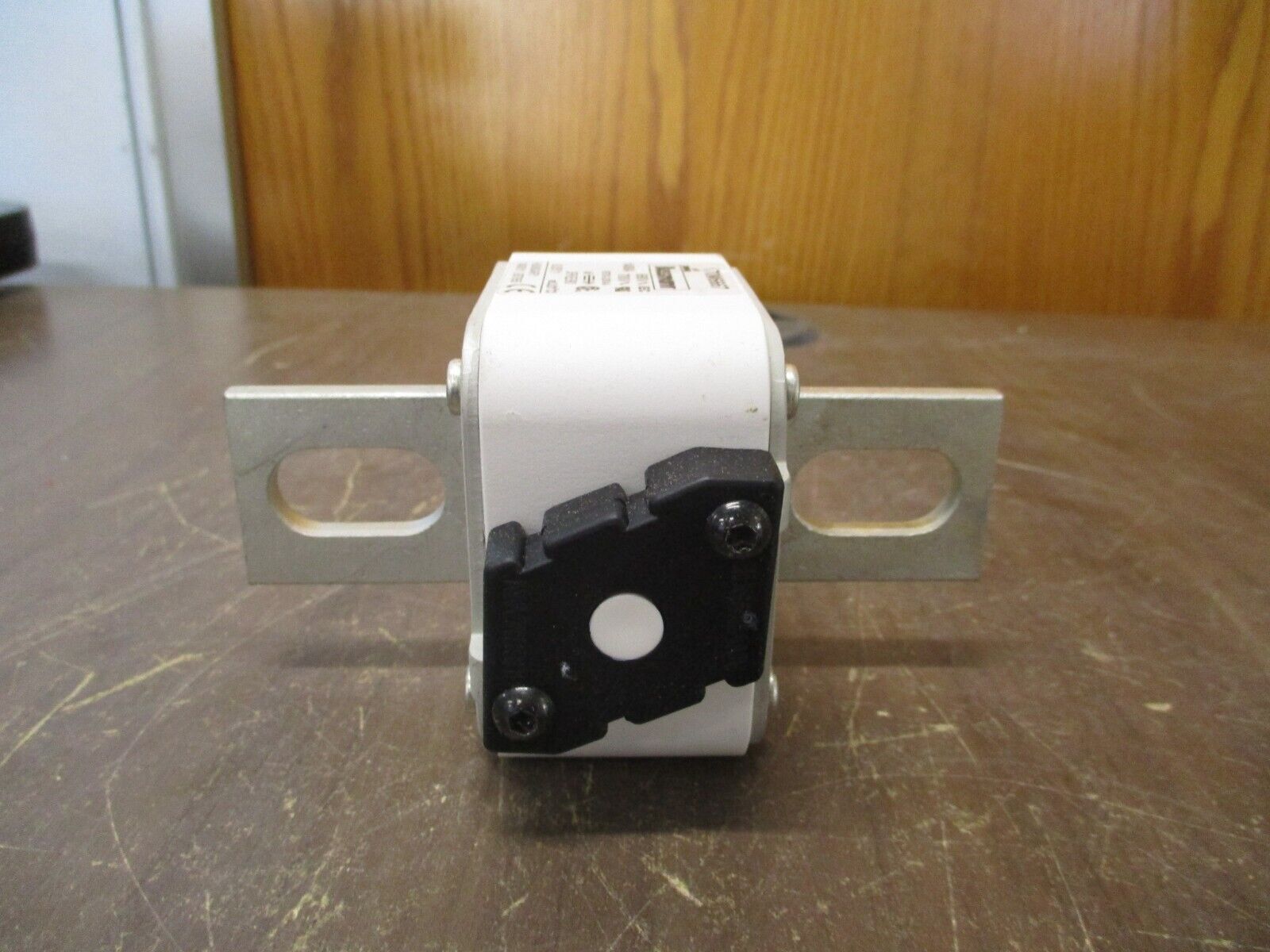 Cooper Bussmann Fuse 170M6667 1400A 690V New Surplus