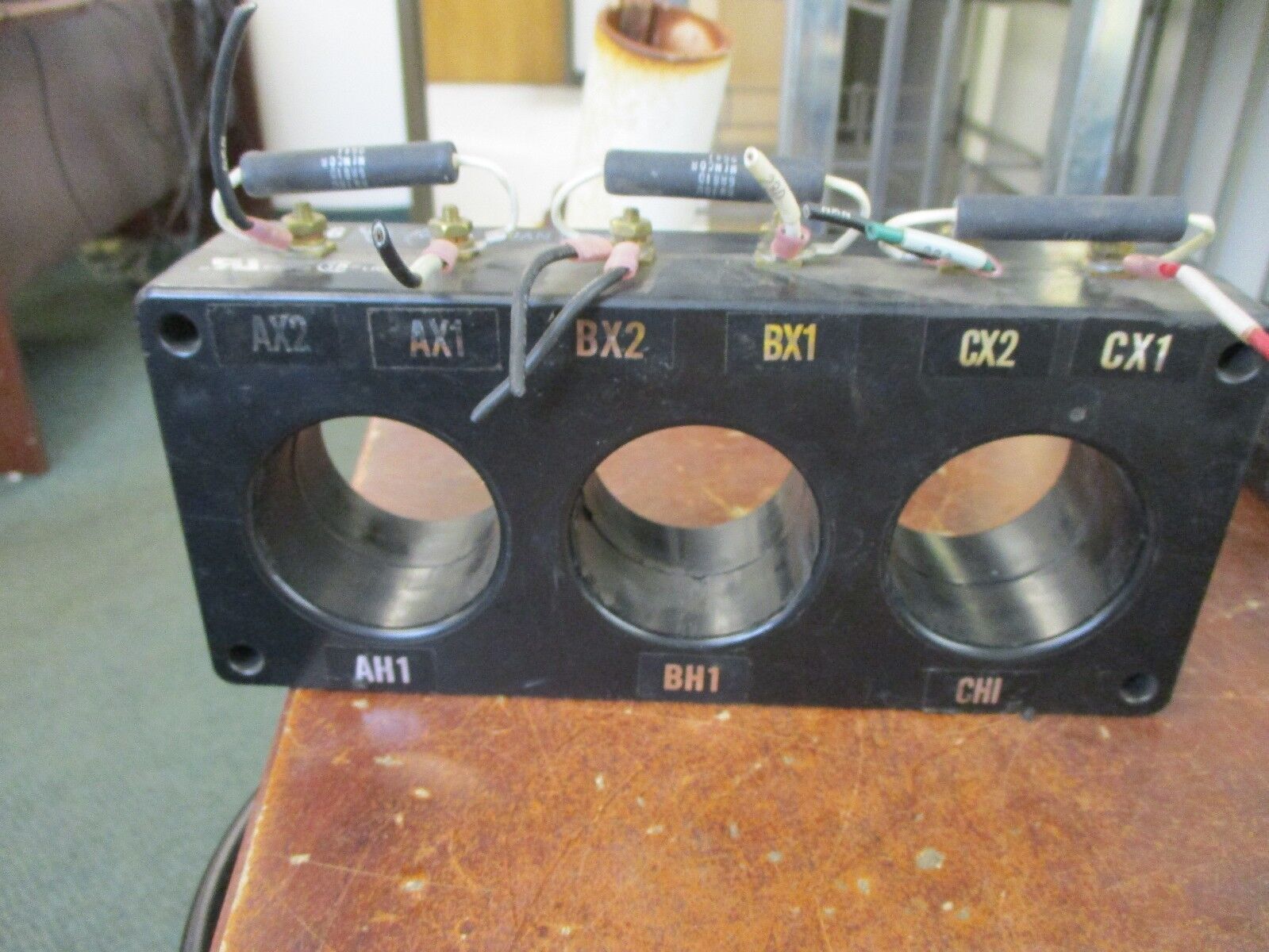 Instrument Transformers Current Transformer 3P85-601-0.6 600V 50-400Hz 10kV BIL