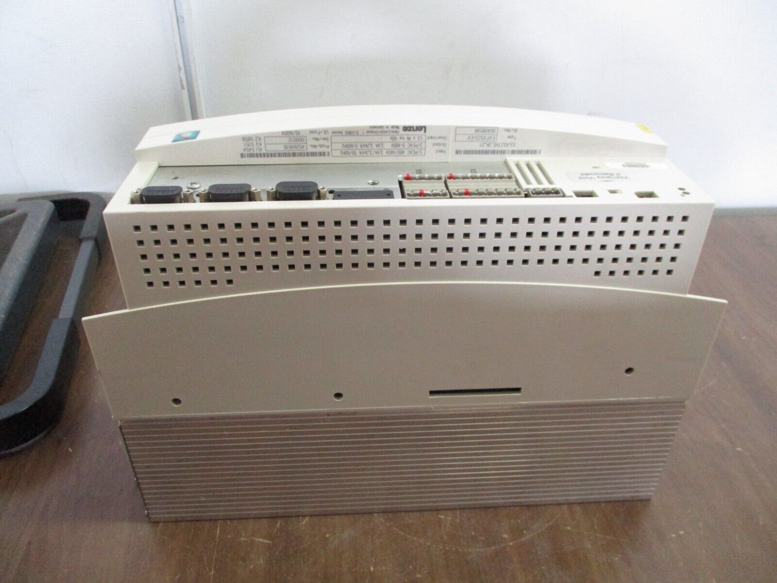 Lenze Servo Drive EVF9323-EV *Missing X7 Port* Used