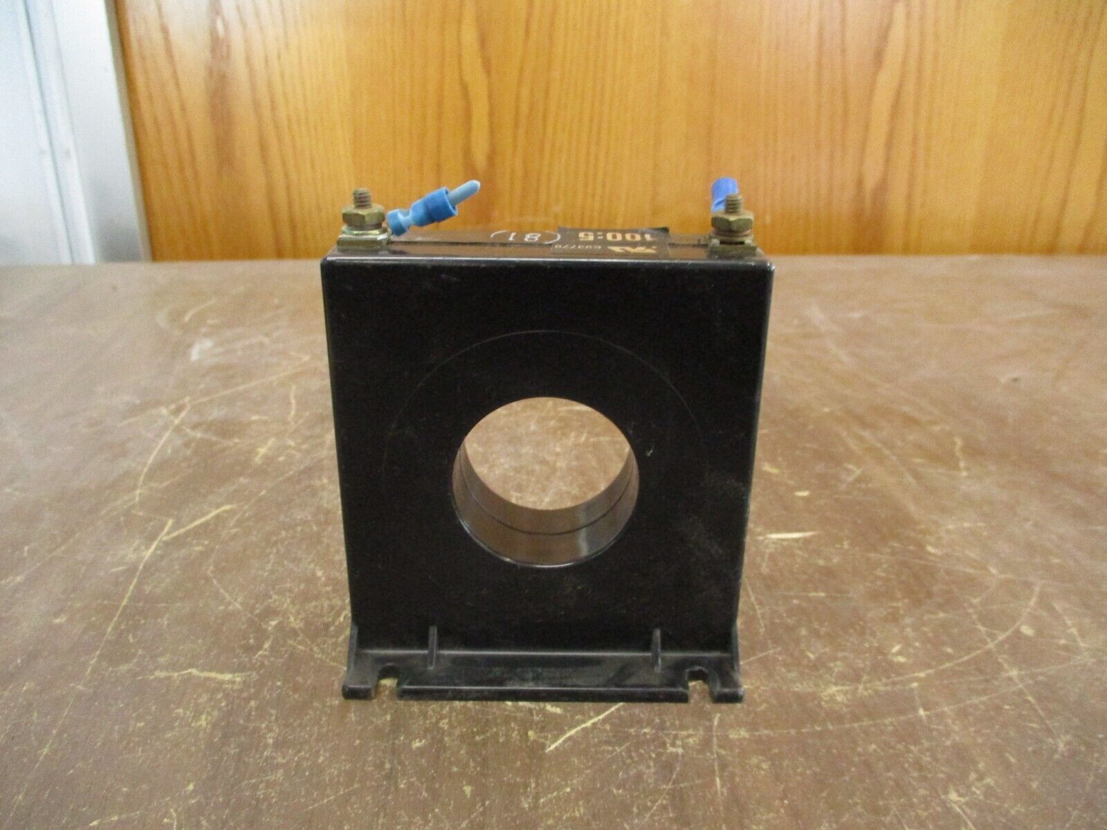 Westinghouse Current Transformer 6262A46H10 Ratio 100:5A 600V 50-400Hz 10KV BIL
