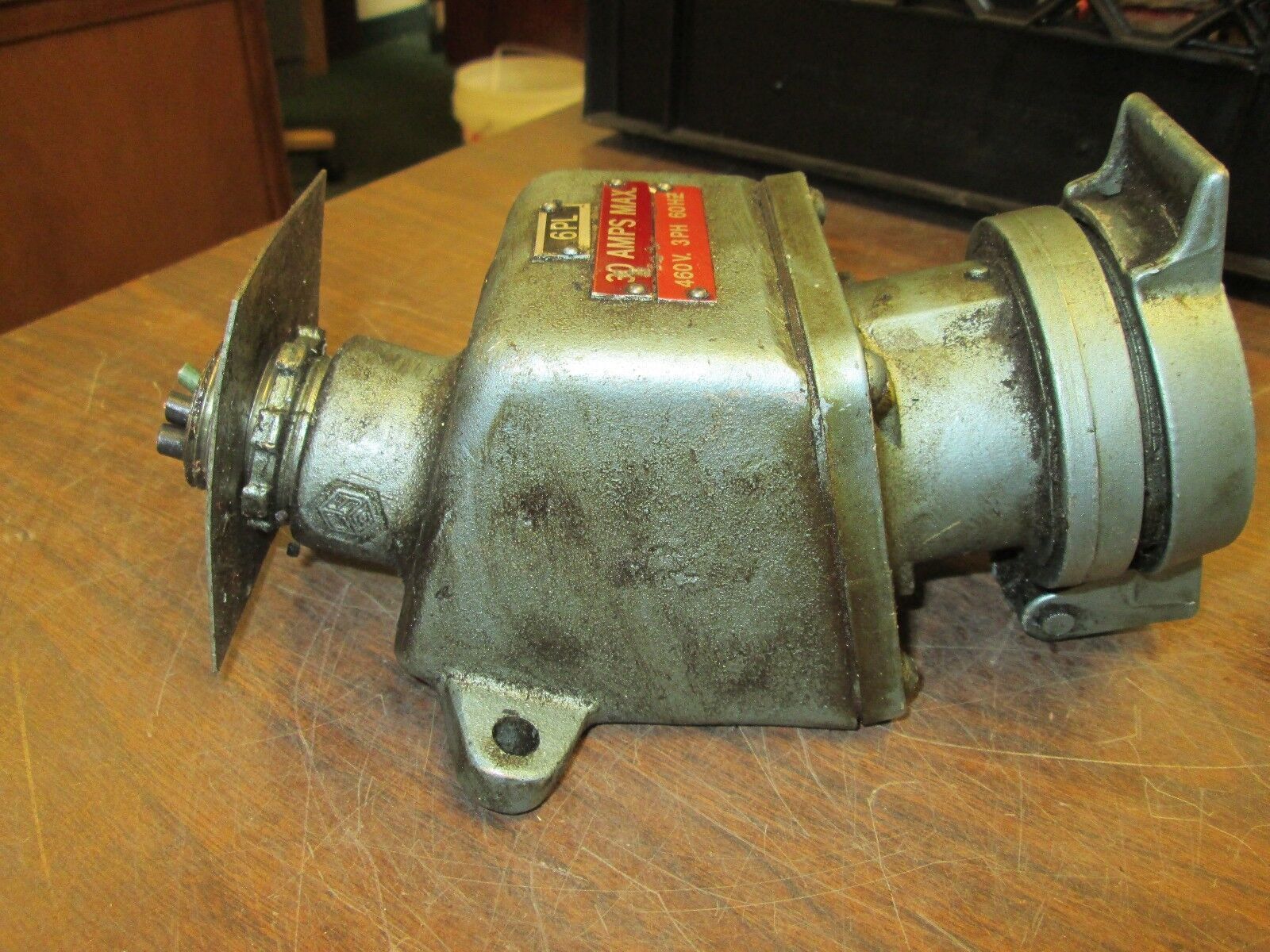 Crouse-Hinds Receptacle w/ Base 30A 460V 3Ph 60Hz Used