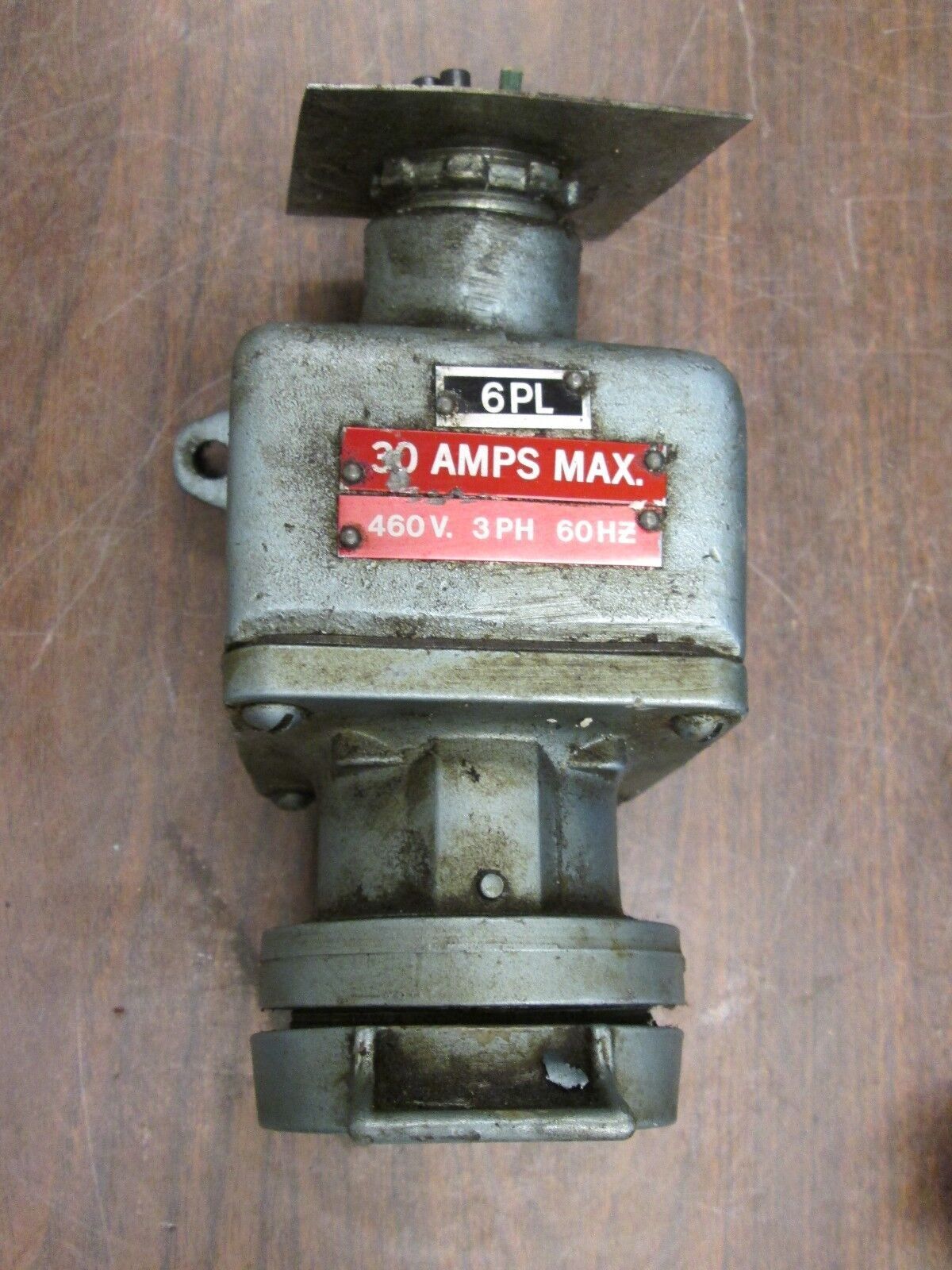 Crouse-Hinds Receptacle w/ Base 30A 460V 3Ph 60Hz Used