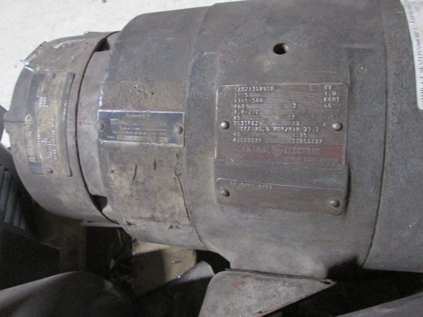 GE Motor 5KS213SN900 1-.5HP 460V 1.8-2.2A 1165-580RPM 60Hz 3Ph Used