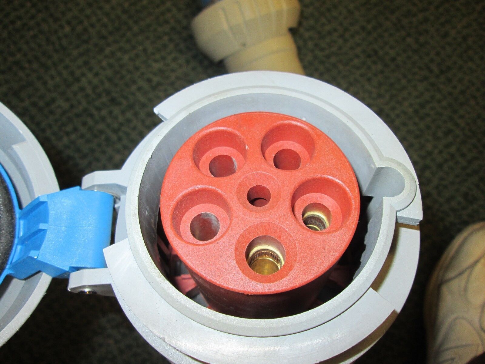 Cooper / Arrow Hart Plug & Receptacle AH560P9W 60A 120/208V 4P 5W