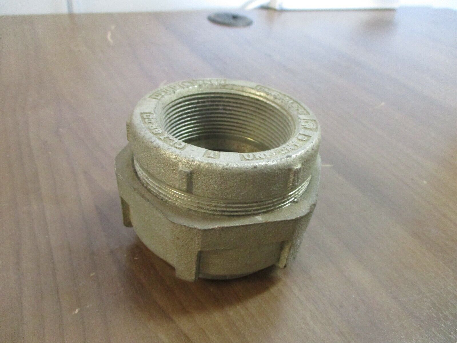 Crouse-Hinds Union Fitting UNF-UNY6 Size: 2" Used