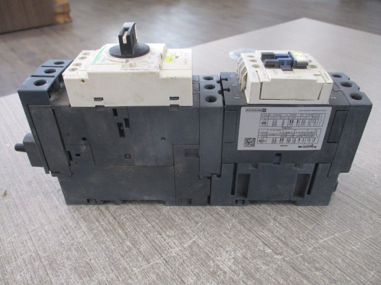Schneider Electric Starter LC1D65A/GV3P 50 Trip : 37-50A 110-240V Coil Used