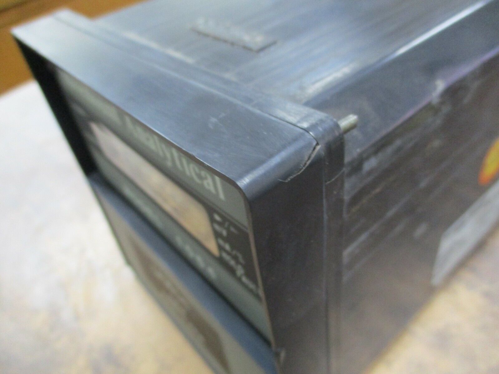 Rosemount Analytical Uniloc ORP Analyzer 1054OR 115VAC 0.100A *Broken Case* Used