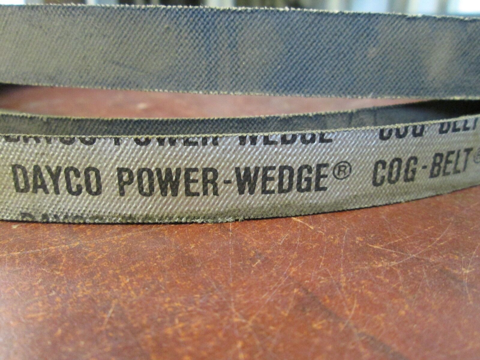 Dayco Power-Wedge Cog-Belt 5VX1000 New Surplus