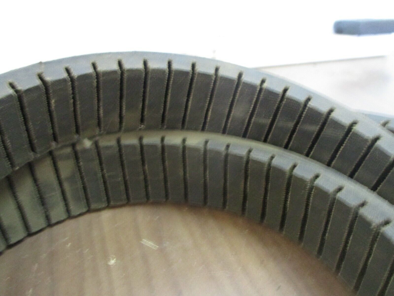 Gates Multi-Speed Belt 2926V906 Used