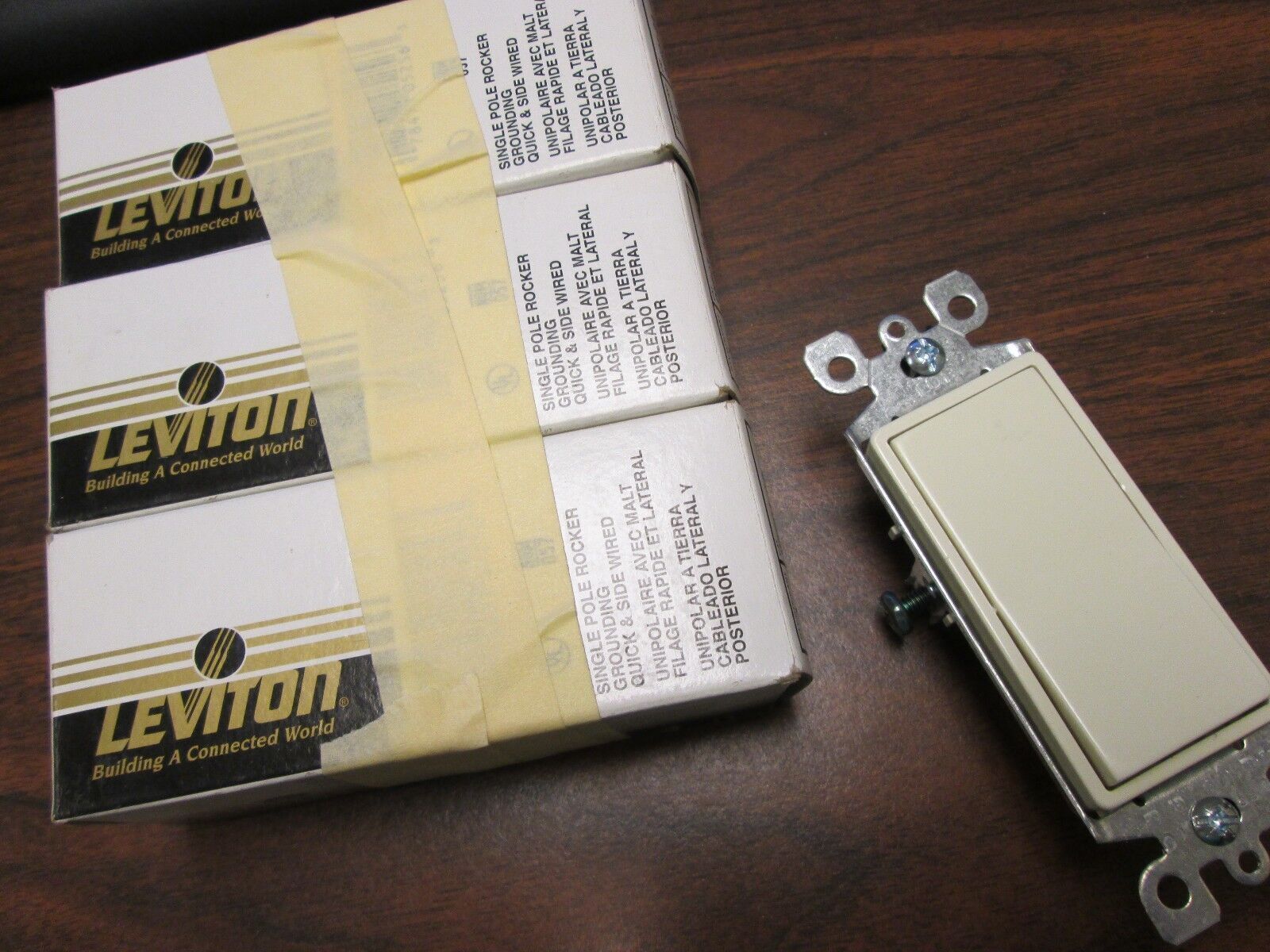 Leviton Rocker Switch 05601-2A 15A 120/277V *Lot of 3* New Surplus