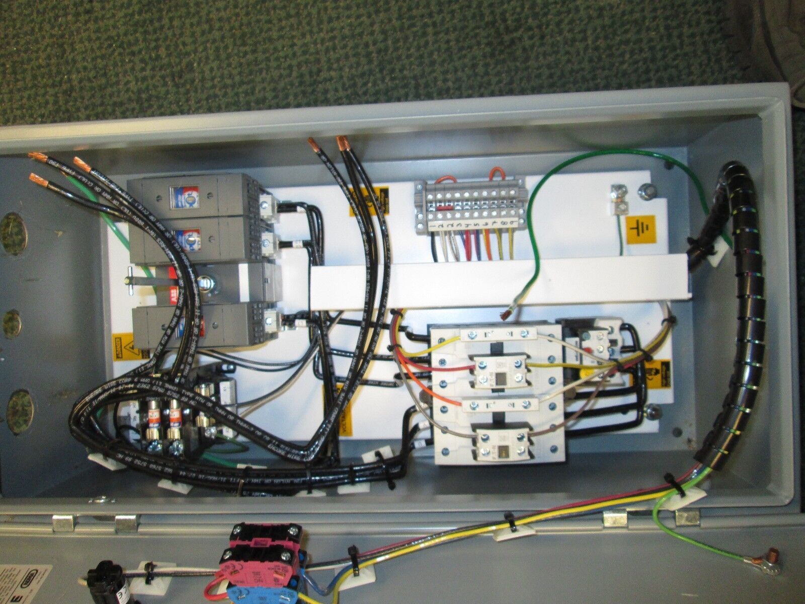 Schwab Vollhaber Lubratt 230V Bypass 15-40HP2OUB2FD 60A 230V 3Ph 60Hz Used