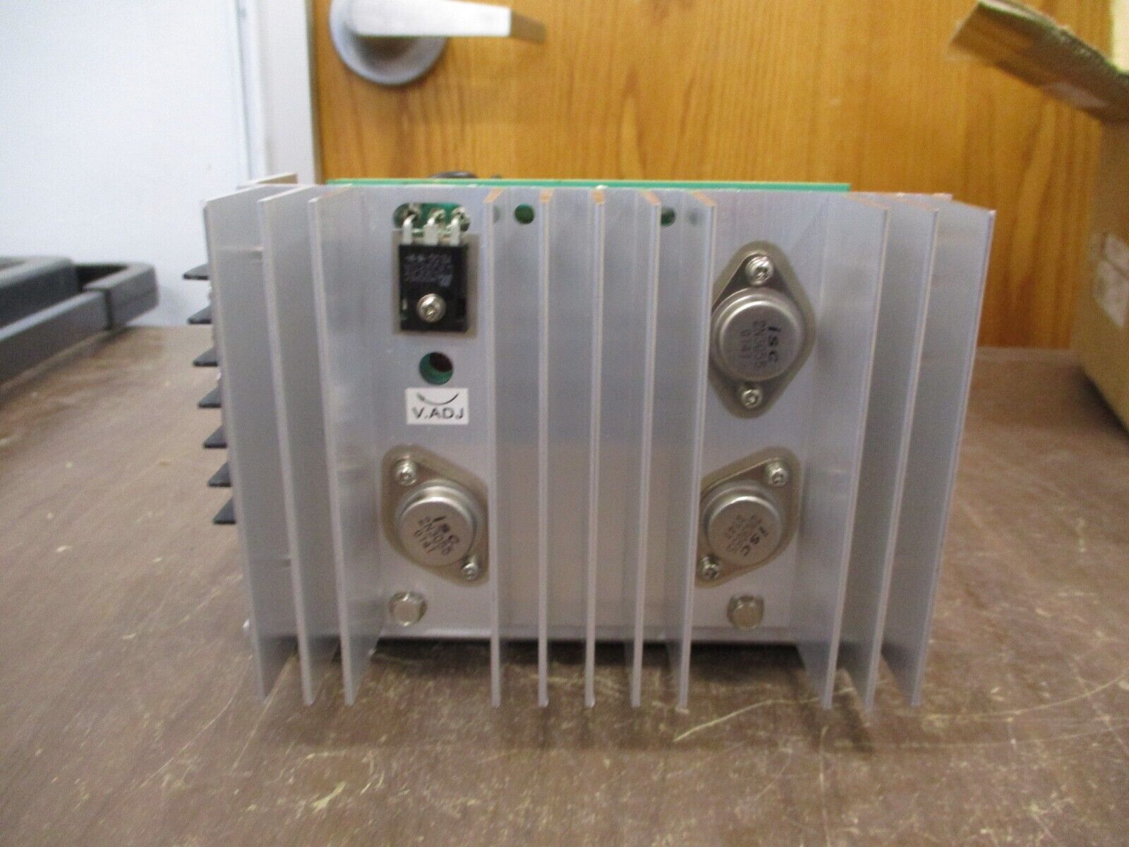 Sola/Hevi-Duty Power Supply 83-24-260-3 Output: 24VDC 6A New Surplus