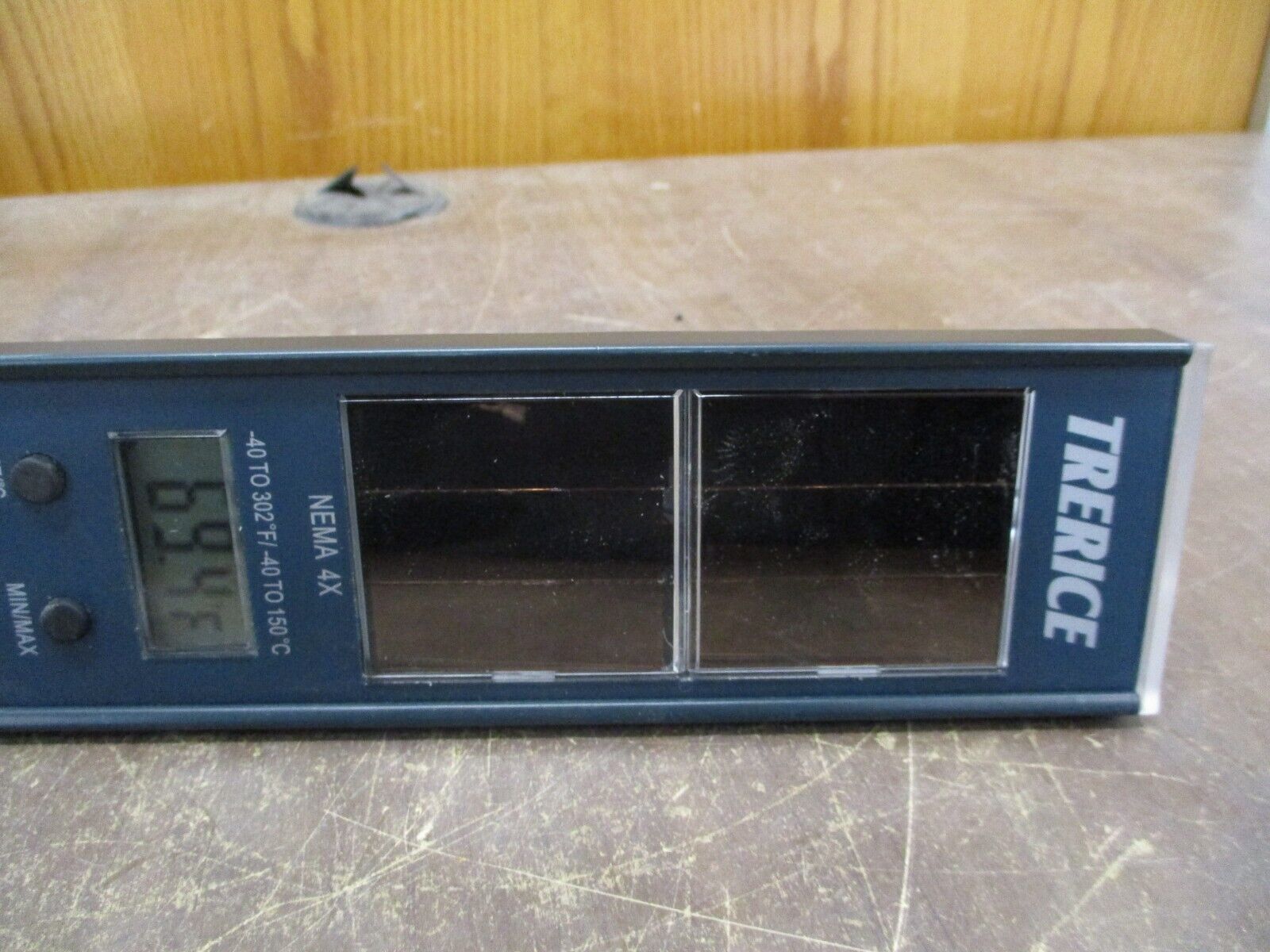 Trerice SX9 Solar Therm Light-Powered Digital Thermometer SX9 1 403 05 Used