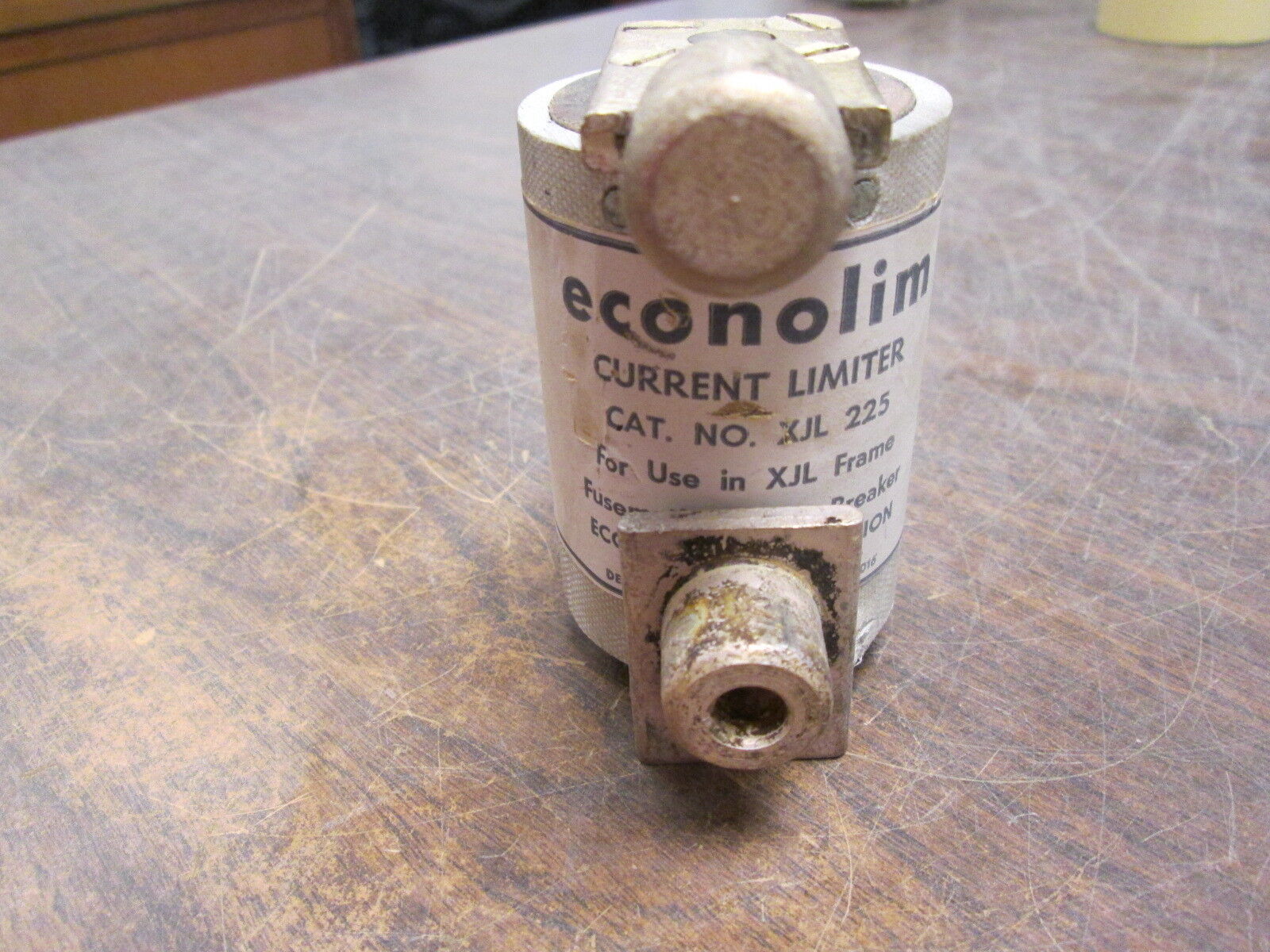 Econolim Current Limiting Breaker Fuse XJL 225 225A Used