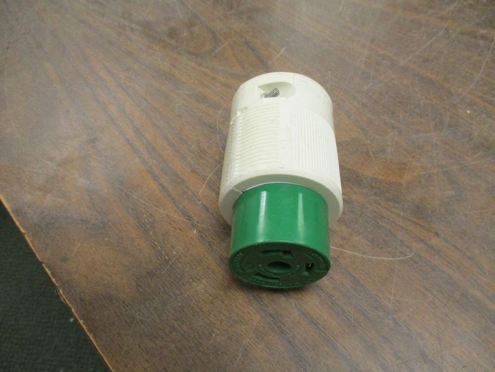 Leviton Connector WC596/92-1 30A 125V Used