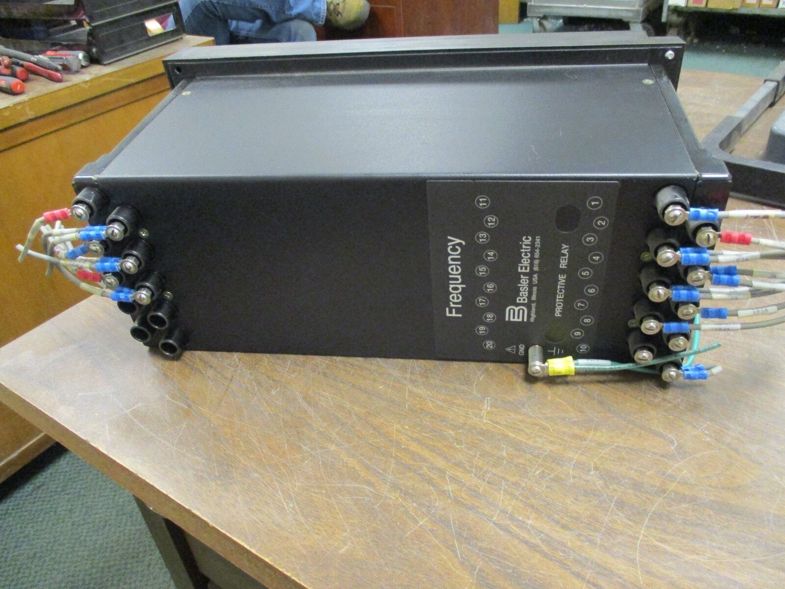 Basler Electric Over/Under Frequency Relay BE1-81 O/U Style #: T3EE1LA8N1F Used