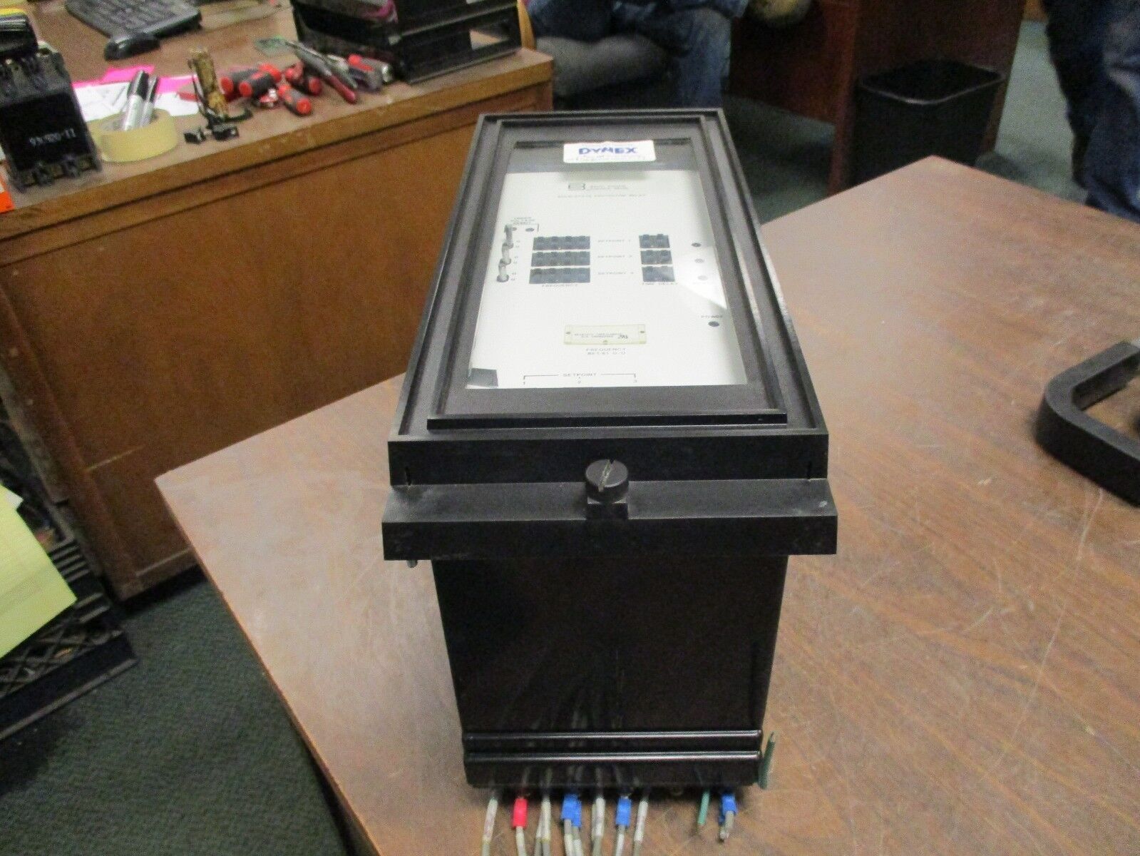 Basler Electric Over/Under Frequency Relay BE1-81 O/U Style #: T3EE1LA8N1F Used