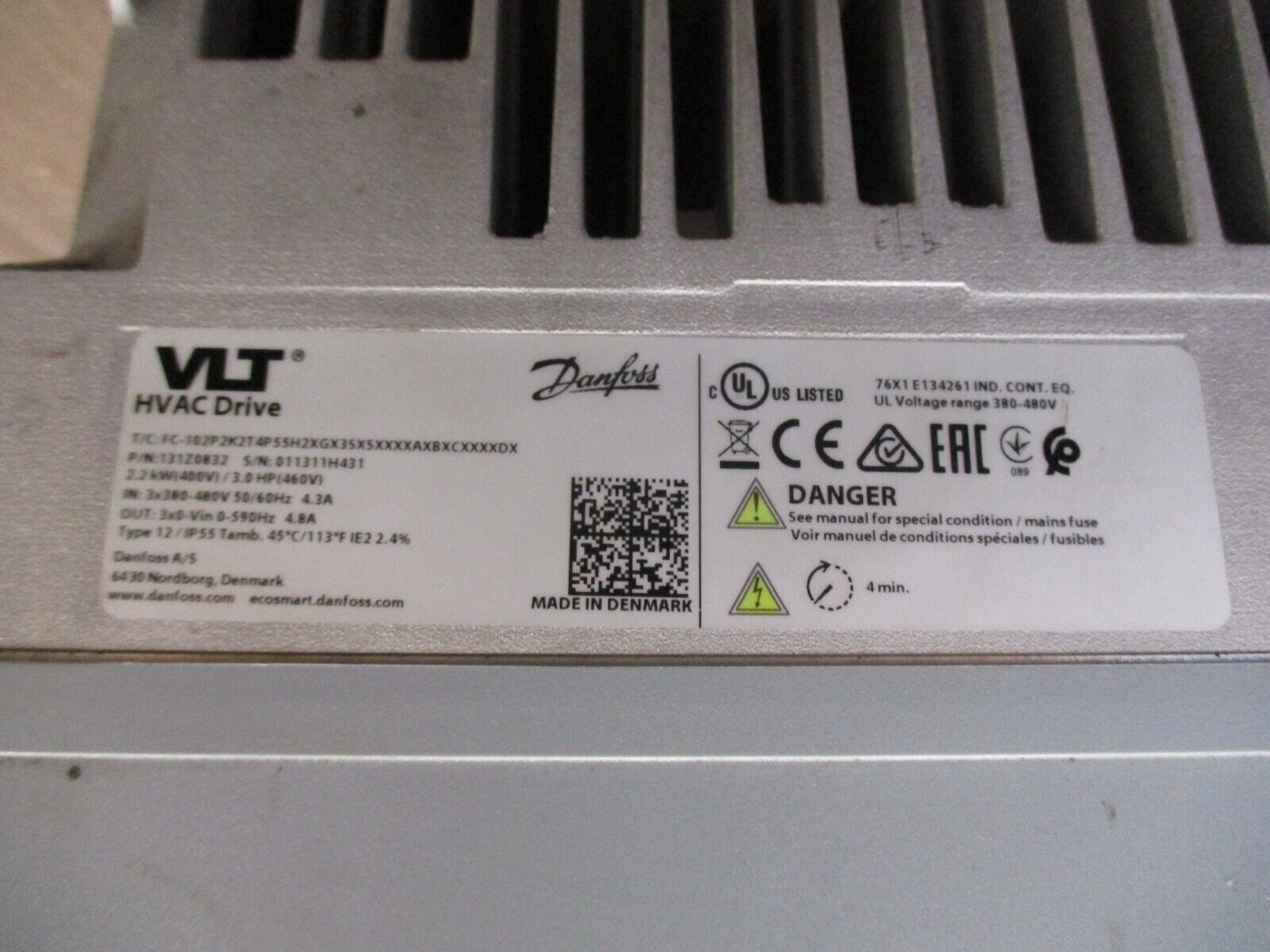 Danfoss VLT AC Drive 131Z0832 3HP 3Ph Output: 3x0-Vin 0-590Hz 4.8A w/ Keypad