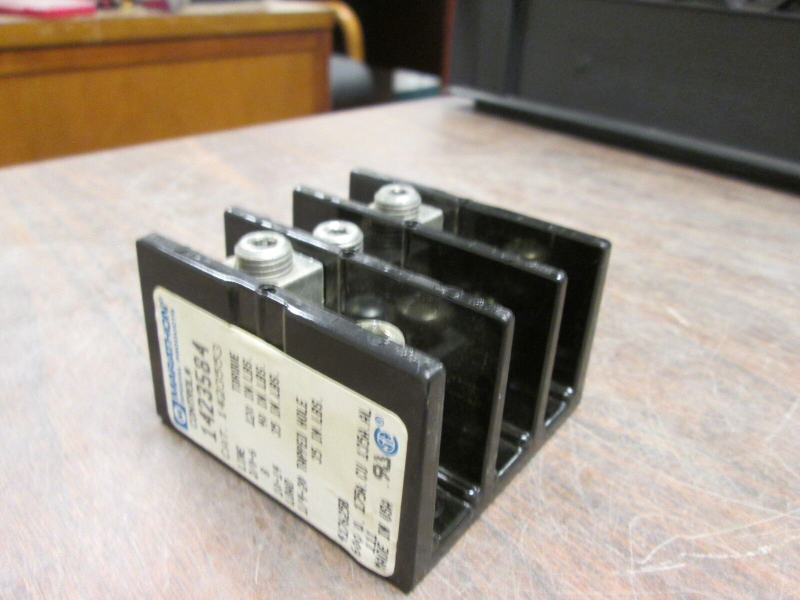 Marathon Power Distribution Block 1423584 175A 600V 3P Used