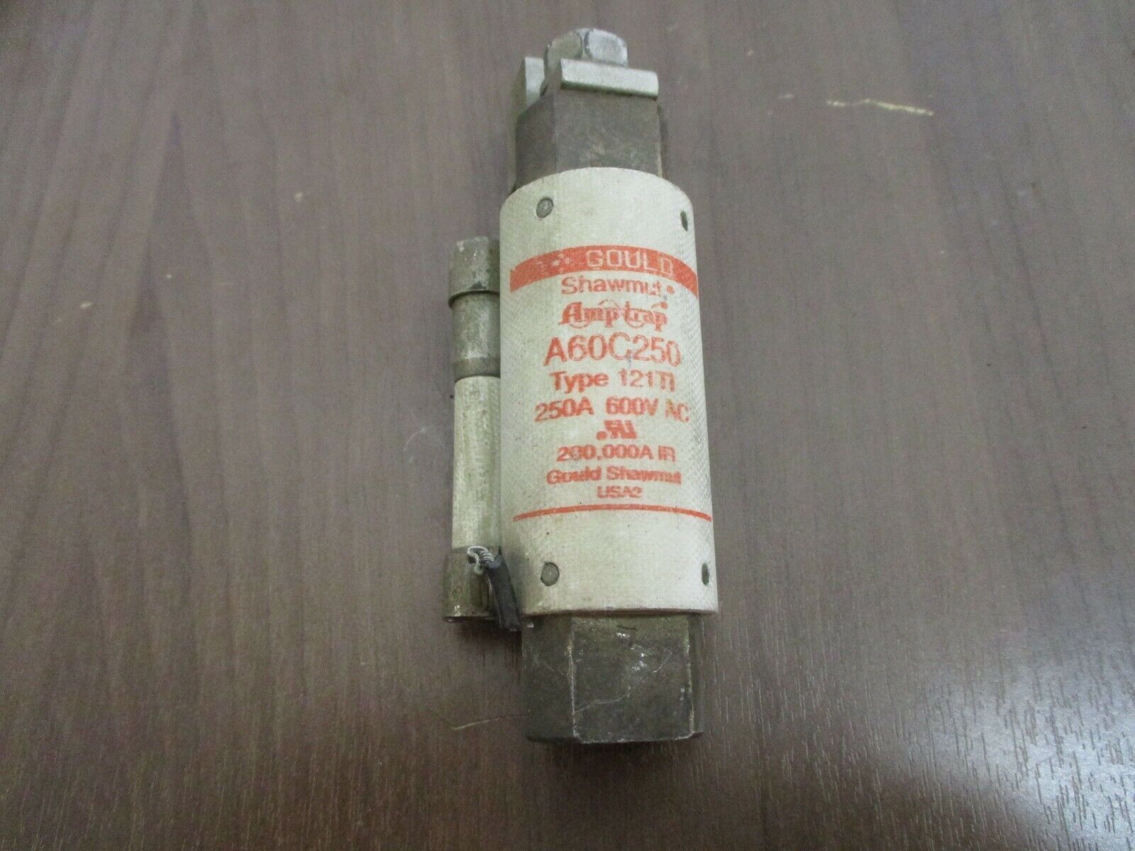 Gould Shawmut Amp-Trap Type 121TI Fuse A60C250 250A 600V Used