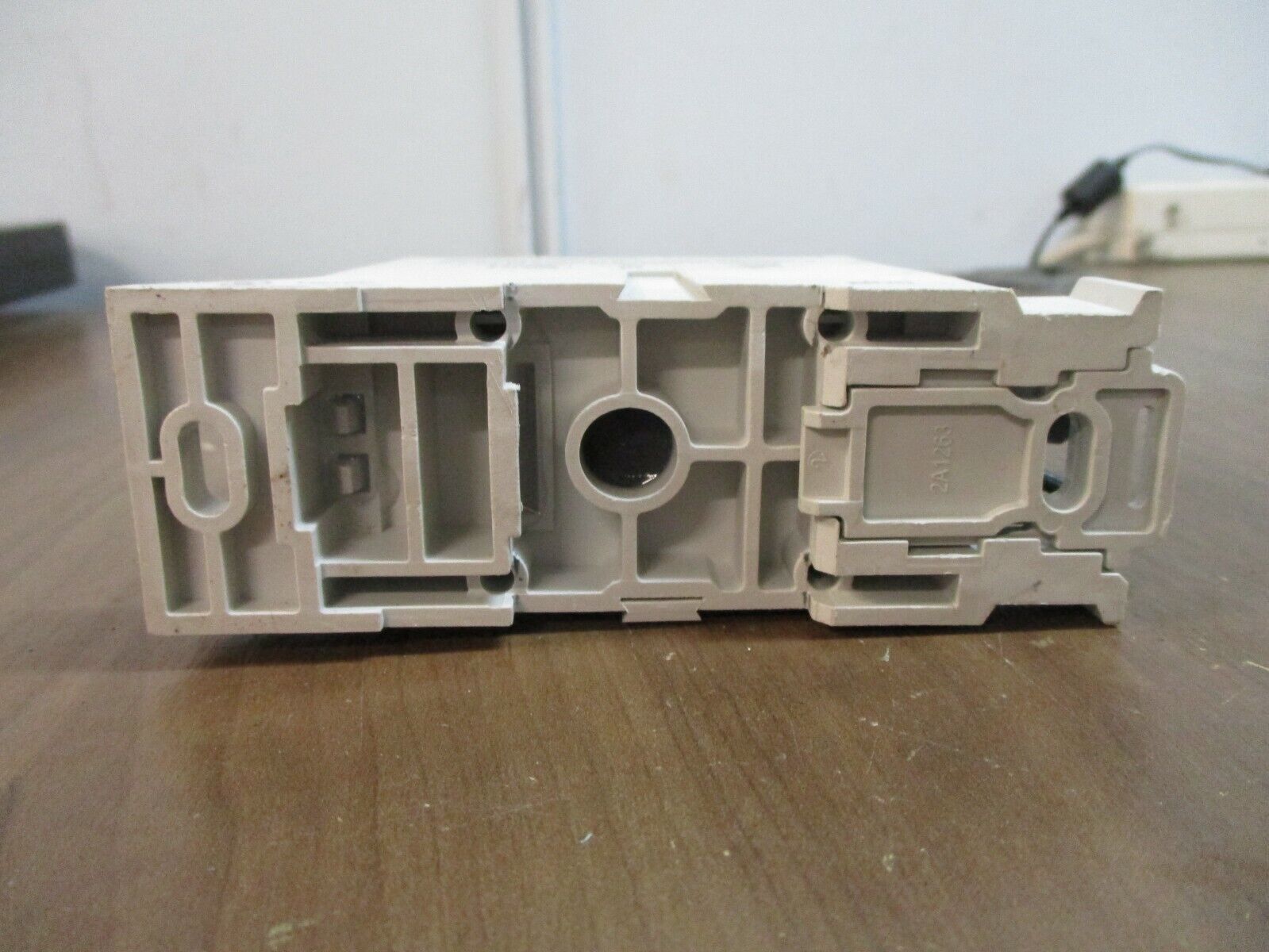 Cooper Bussmann Power Distribution Block PDBFS330 380A 600V 1P Used