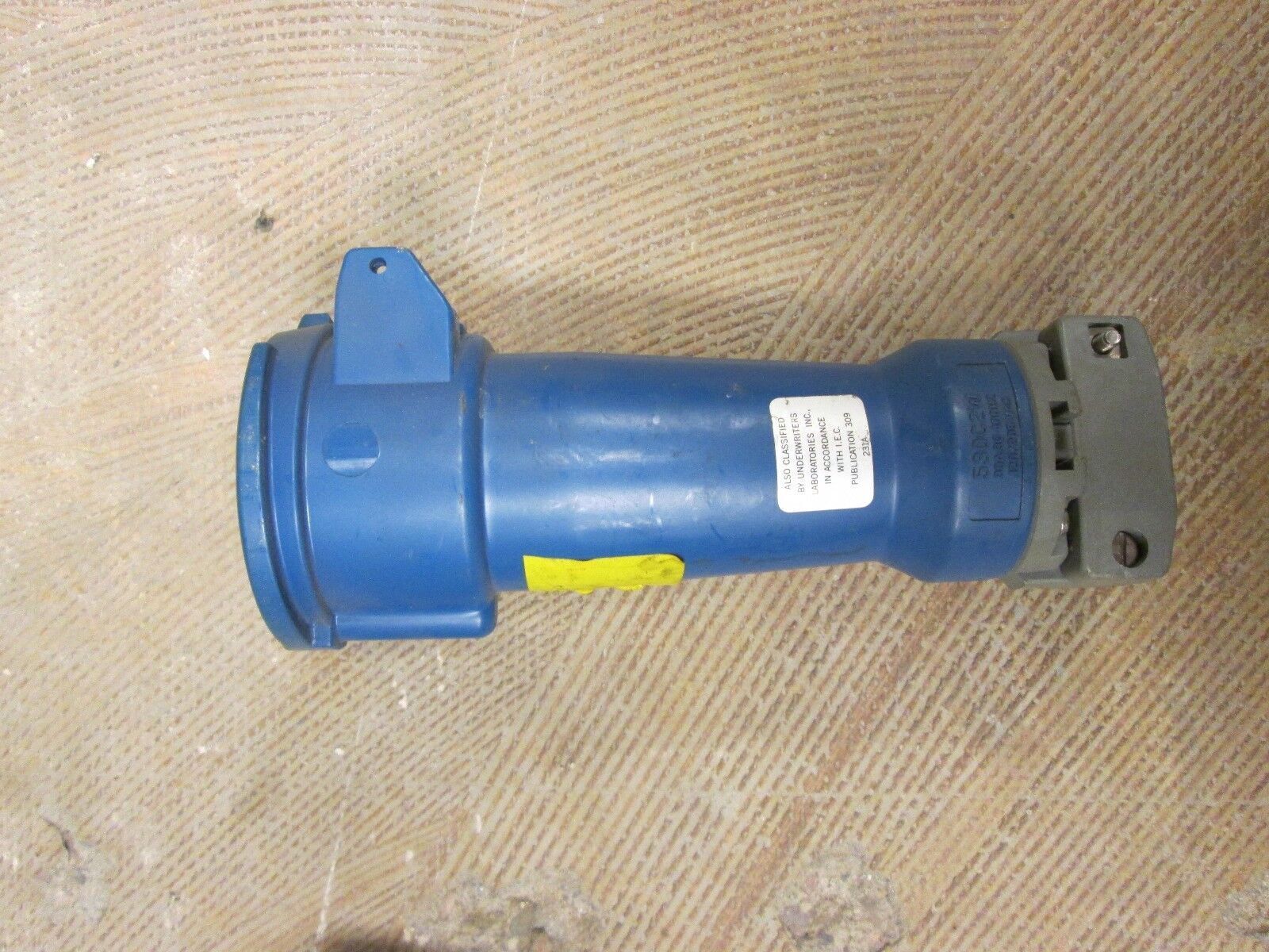 Hubbell Connector 530C2W 30A 5P *No Cap* Used