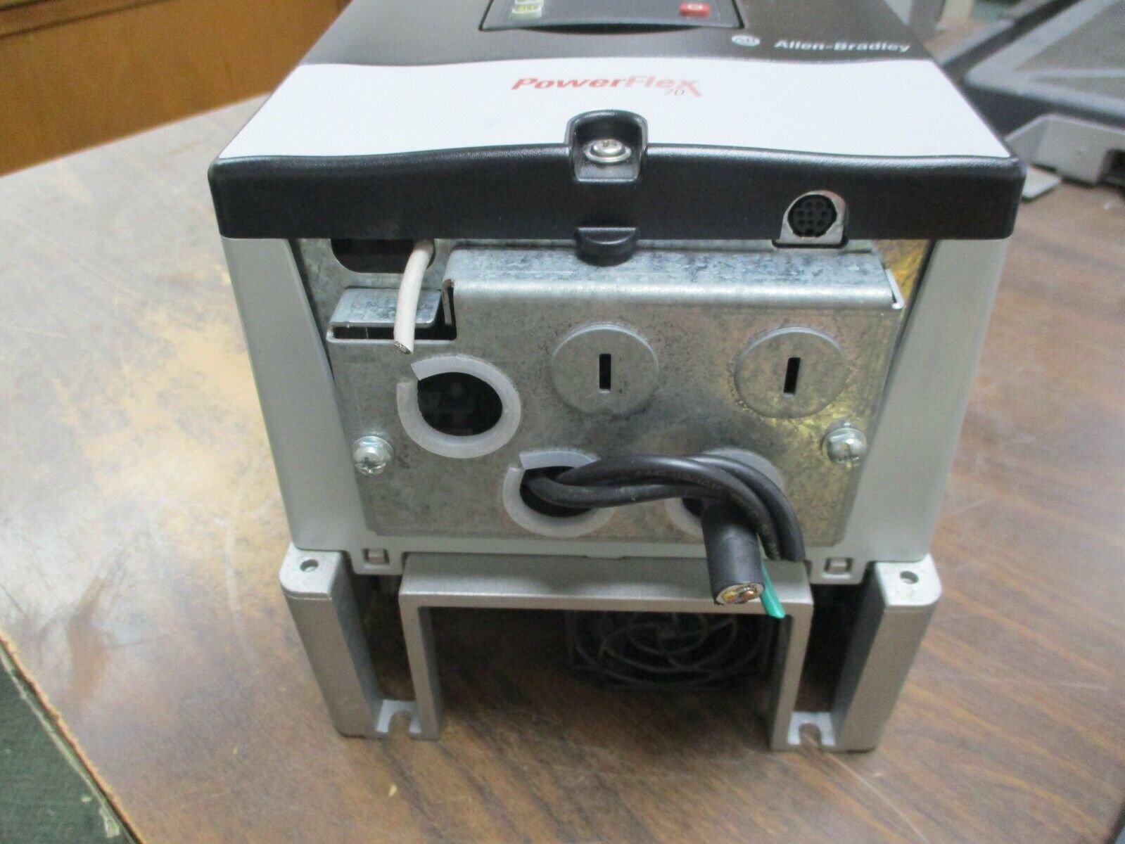 Allen Bradley PowerFlex 70 ACDrive 20AD3P4A0AYYANNN 2HP 3Ph Used