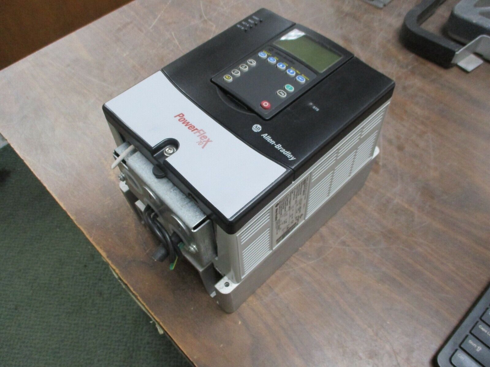 Allen Bradley PowerFlex 70 ACDrive 20AD3P4A0AYYANNN 2HP 3Ph Used