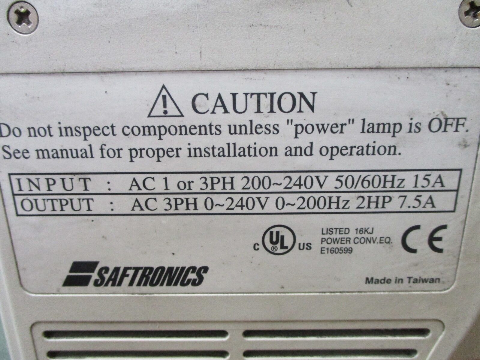 Saftronics S10 AC Drive 2HP Input: 200-240V, 50/60Hz, 15A Used