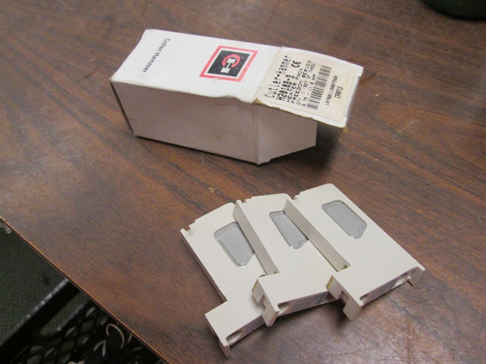 Cutler-Hammer Freedom Series Heater H2010B-3 6.75-11A *Set of 3* New Surplus