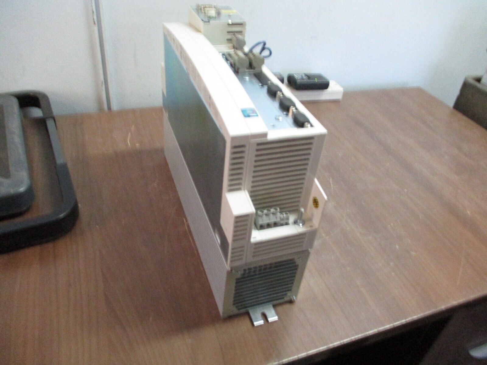 Lenze Servo Drive EVF9323-EV w/ Interbus S Module *Missing X7 Port* Used