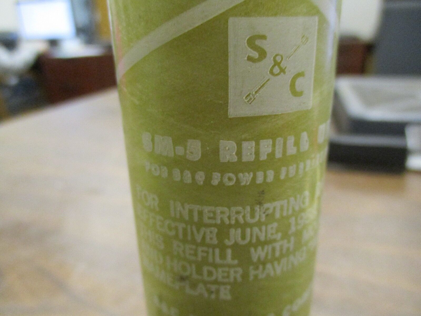 S&C SM-5 Power Fuse Refill Unit 130500-R4 300E 4.16KV Used