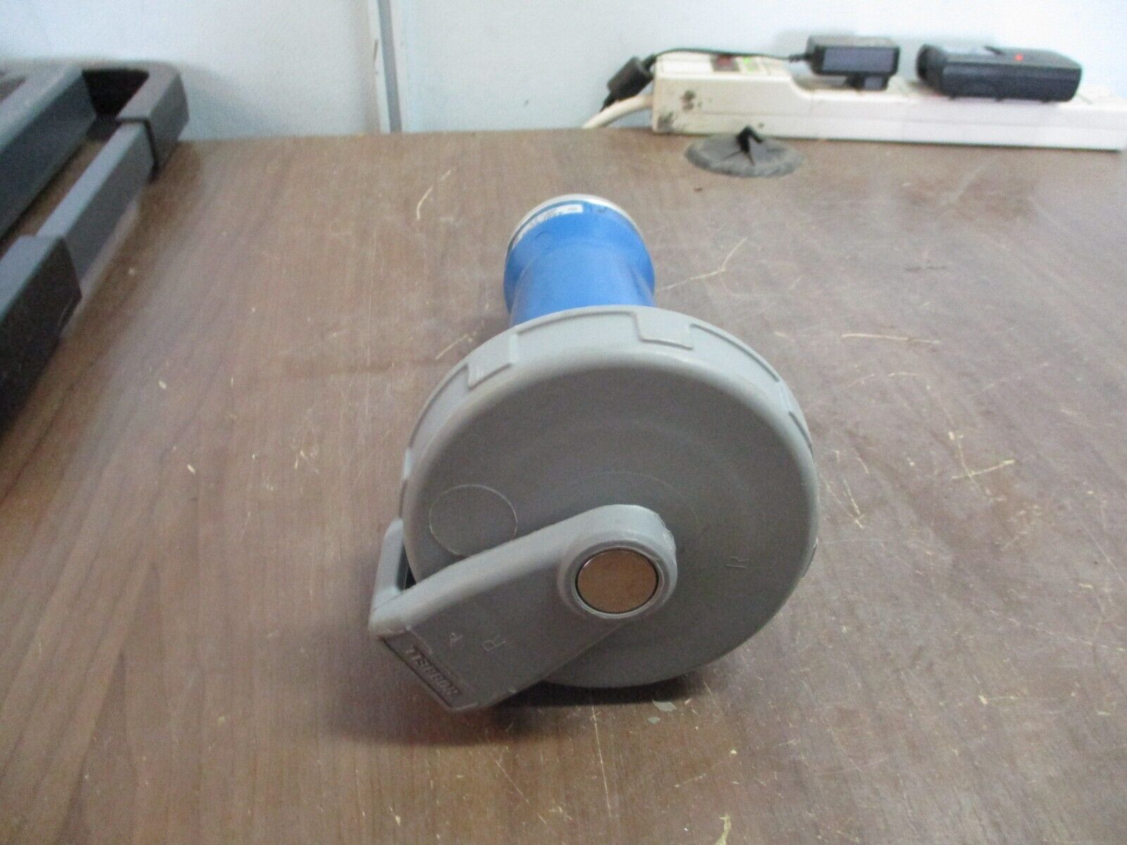 Hubbell Connector 430C9V04 30A 250V 3Ph *Conduit End* Used