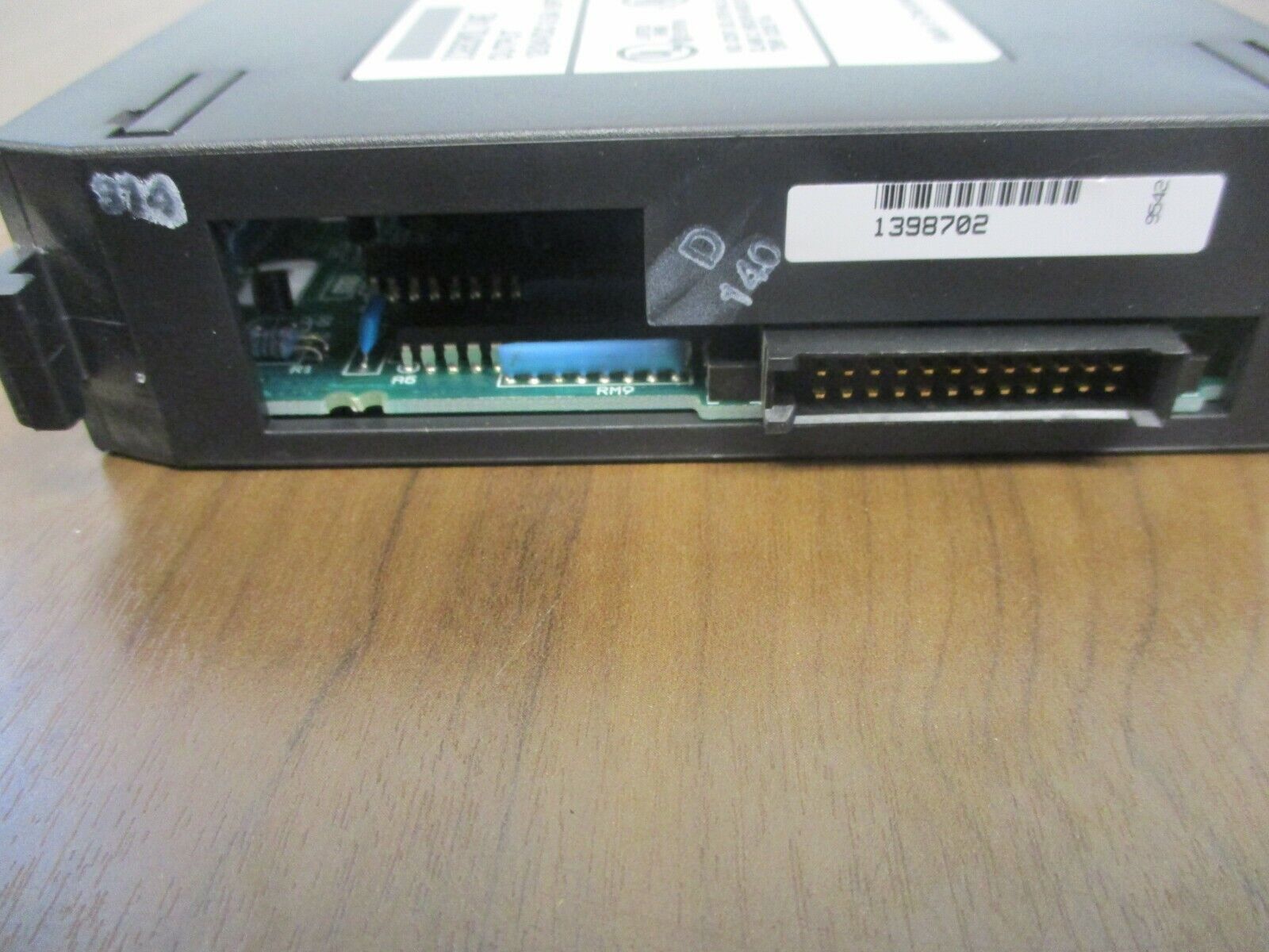 GE Fanuc Output Module IC693MDL740E 12/24VDC 0.5A 16PT Used