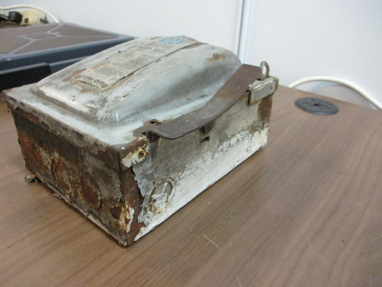 ITE Fusible Safety Switch/Disconnect JN321 30A 240V 3Ph Used