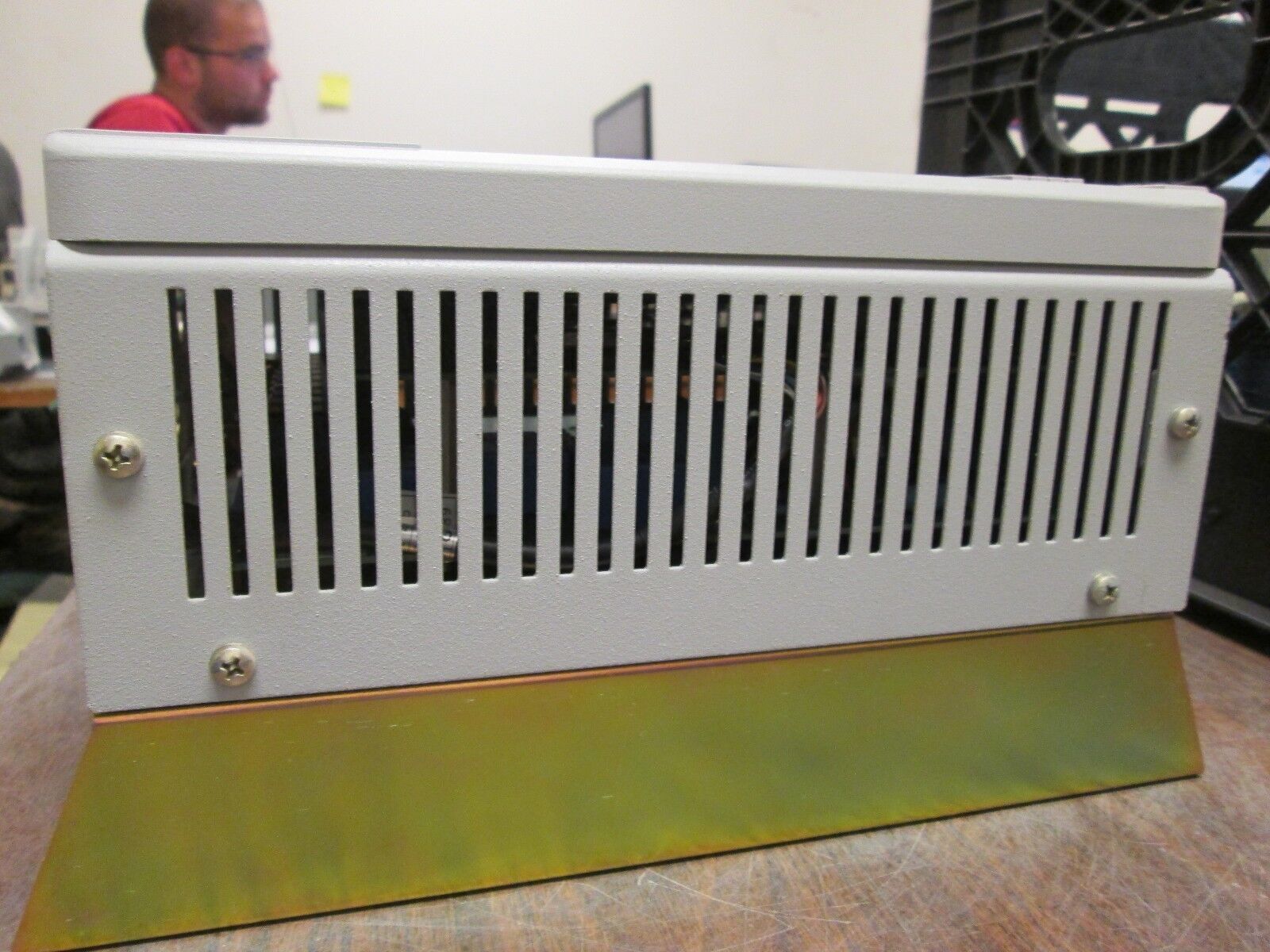 Allen-Bradley 1336 Plus AC Drive 1336S-BRF07-AE-DE4 0.75HP Used- no cover screw