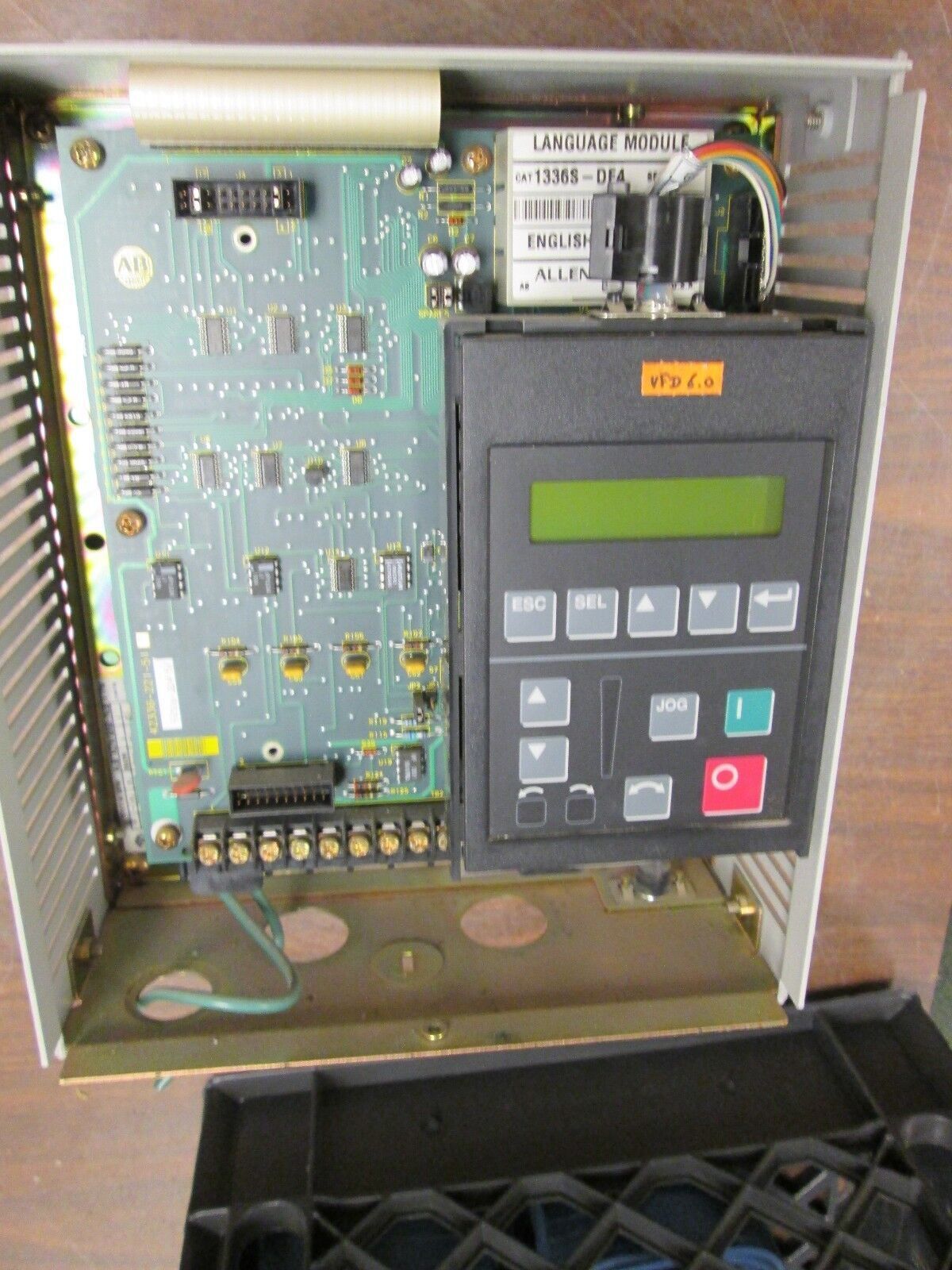 Allen-Bradley 1336 Plus AC Drive 1336S-BRF07-AE-DE4 0.75HP Used- no cover screw