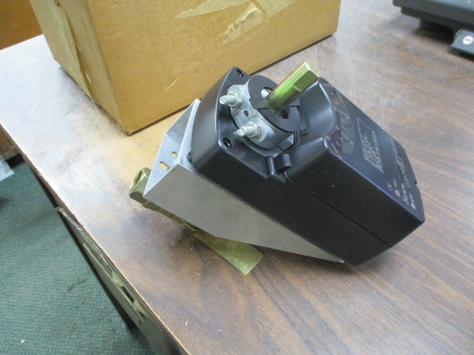 Johnson Controls Stainless Steel Actuated Ball Valve VG1243AE+908AGA 1/2" 2 Cv