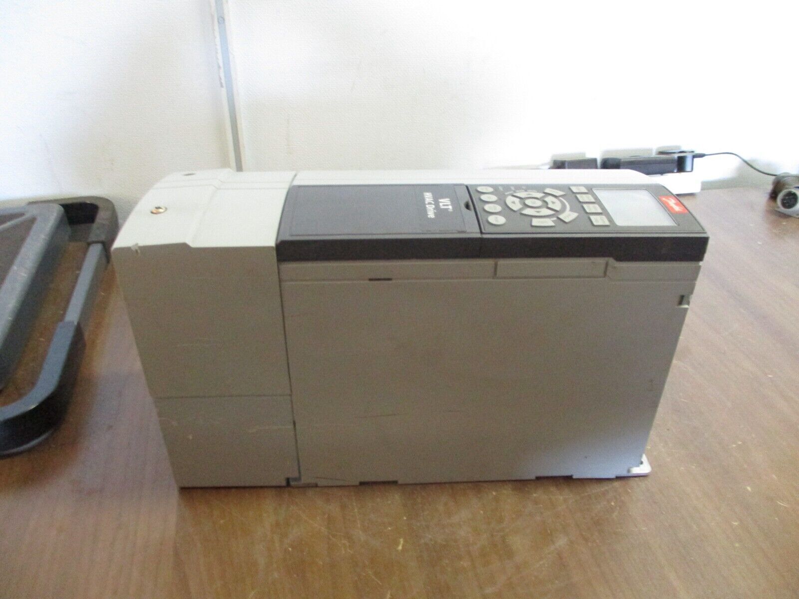 Danfoss VLT AC Drive 131F0670 7.5HP 3Ph w/ Keypad Used