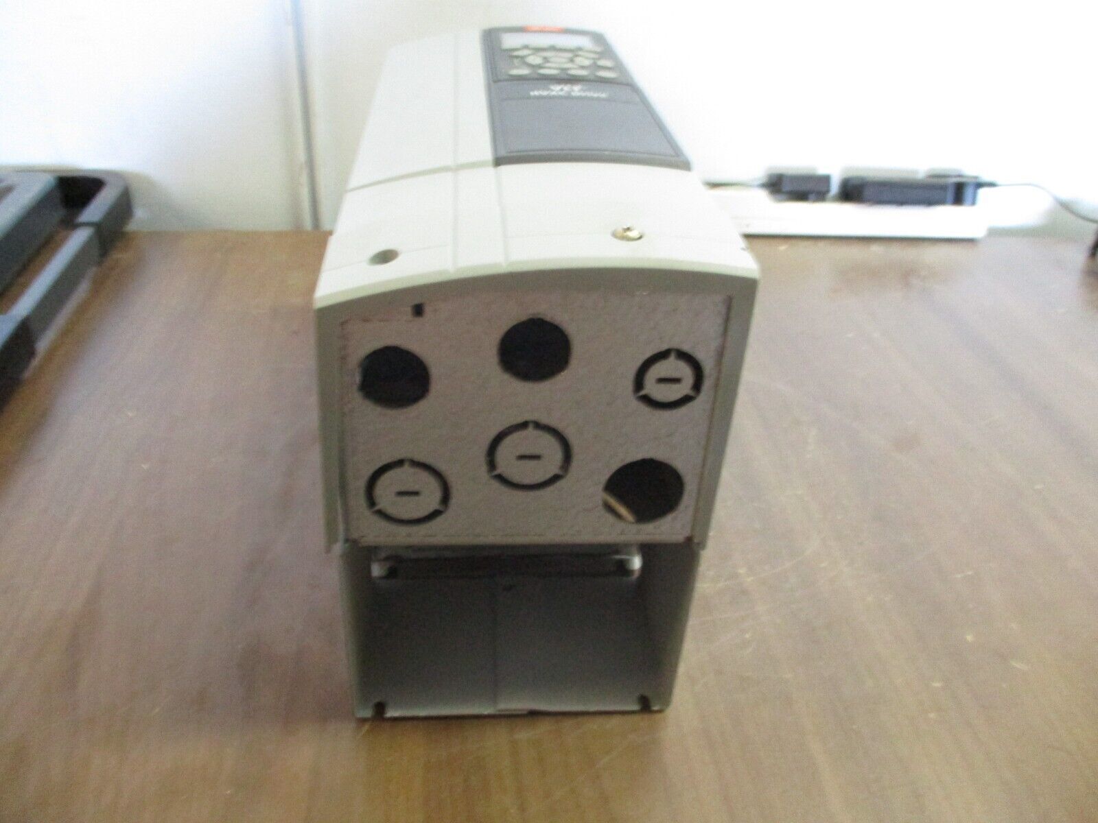 Danfoss VLT AC Drive 131F0670 7.5HP 3Ph w/ Keypad Used