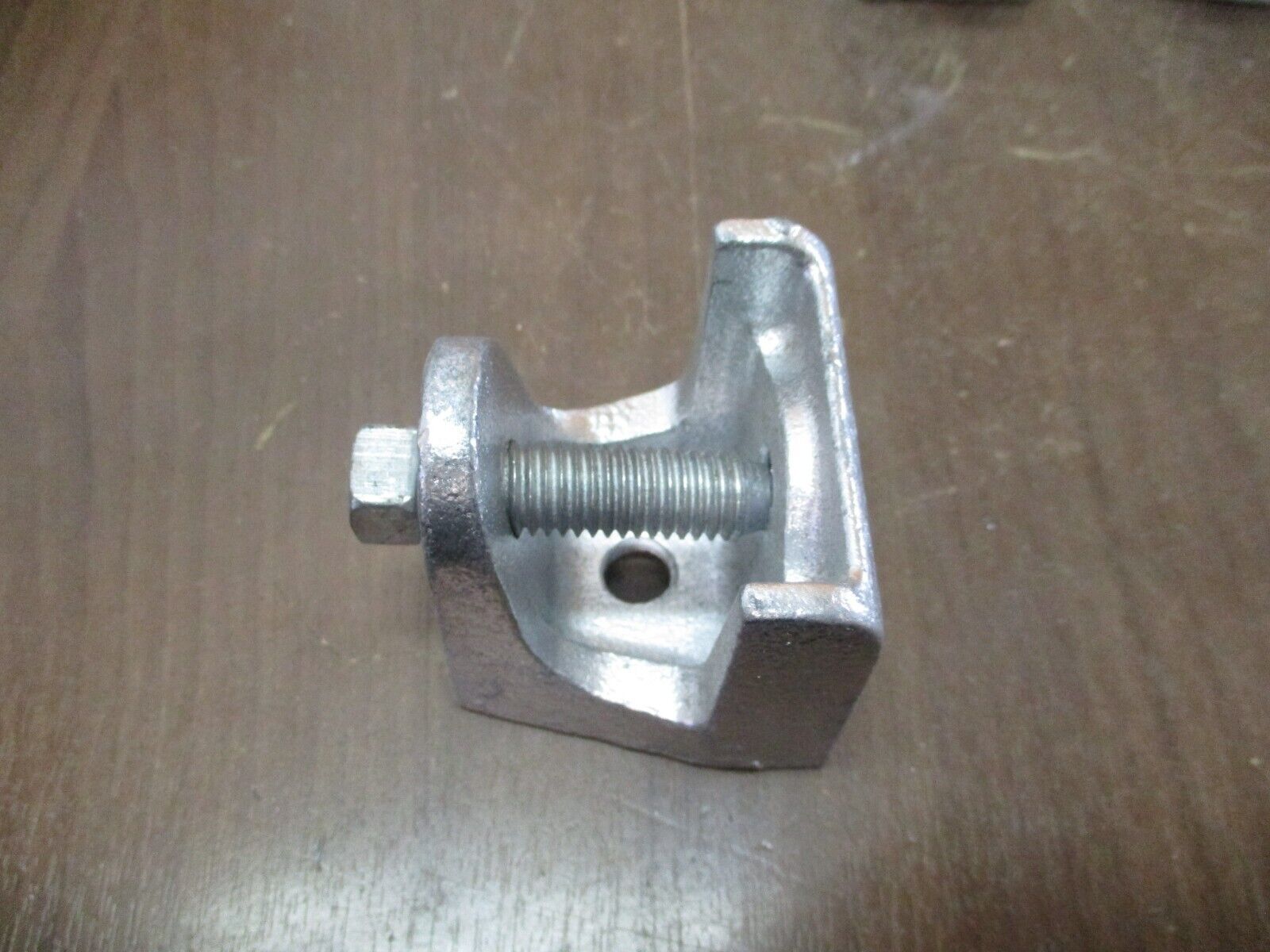 Morris Coupling Co. Mallable Clamp FS-5718-1/2 E/G 2 1/2" Wide 1/2" Hole