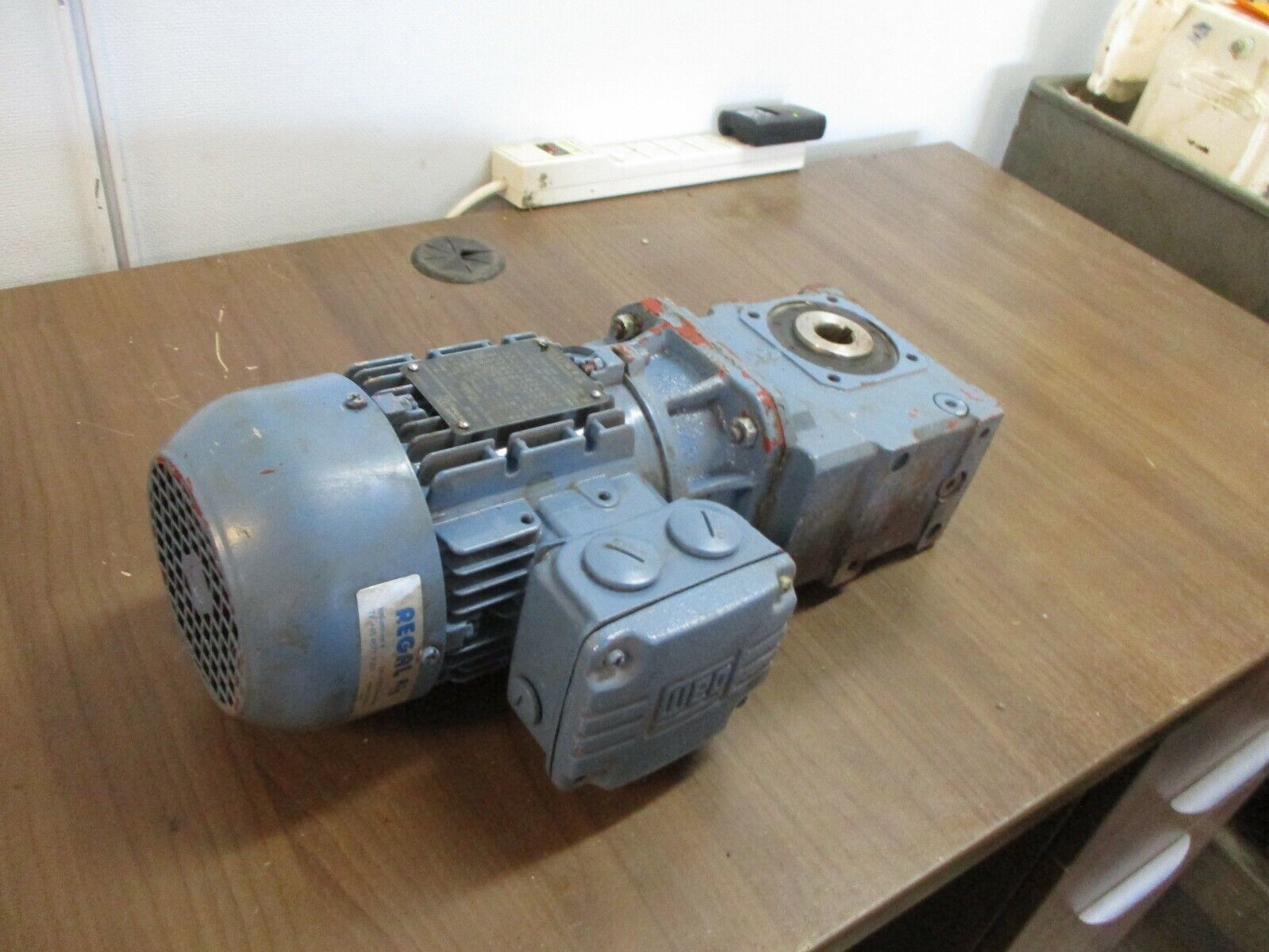 Watt Drive Gearmotor 1021038314 0.33HP 1800RPM 460V 1.43/0.825A 60Hz Used