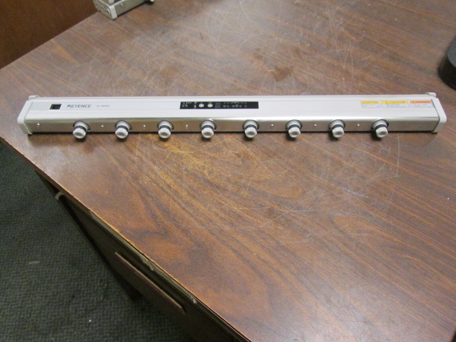 Keyence Static Elimination Bar Type Main Unit SJ-R060 Used