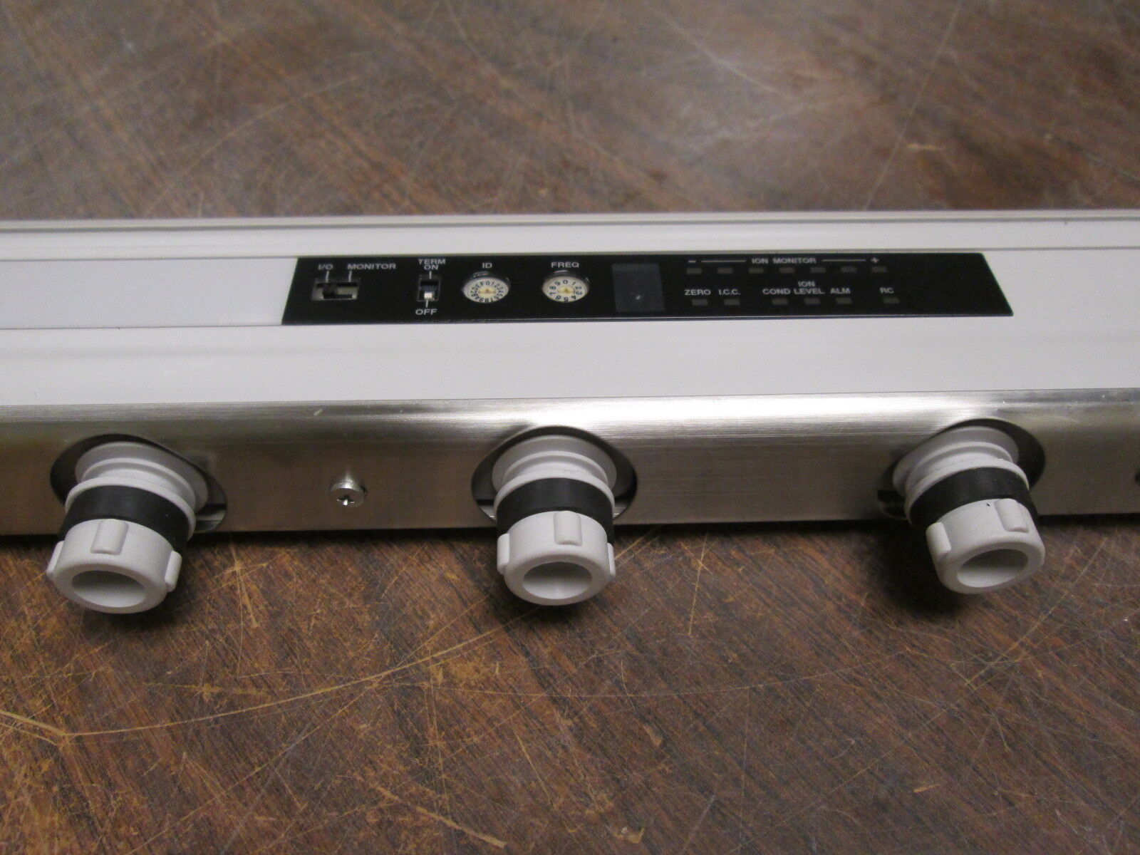 Keyence Static Elimination Bar Type Main Unit SJ-R060 Used