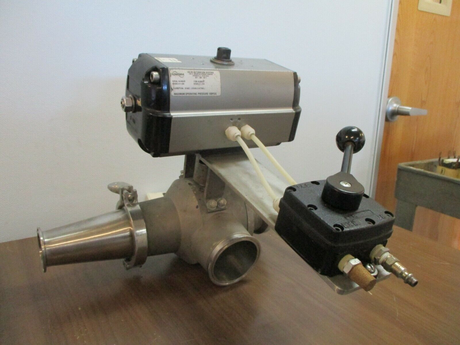 Flowserve Automax Actuated Valve Bl00D.999.000 150 PSIG Double Acting Used